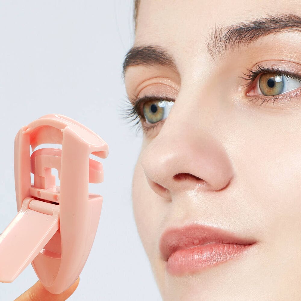 Travel Eyelash Curler veyesbeauty